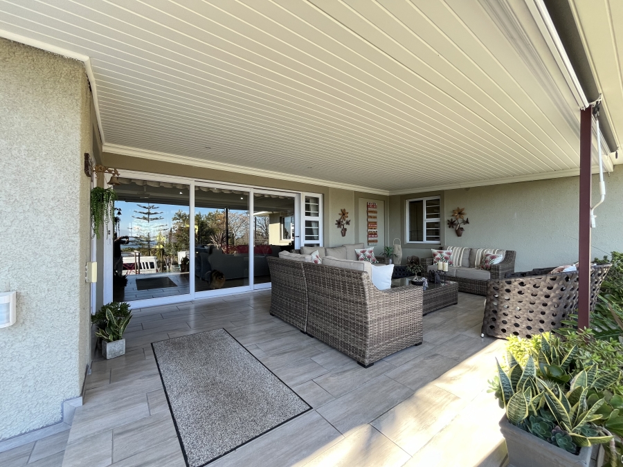 3 Bedroom Property for Sale in Helena Heights Western Cape